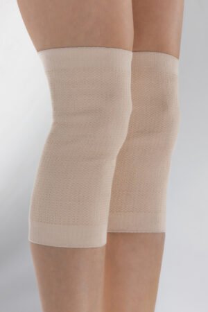 Elastic knee bandage (model 102)